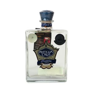 Tequila Añejo Cristalino Antigua Cruz